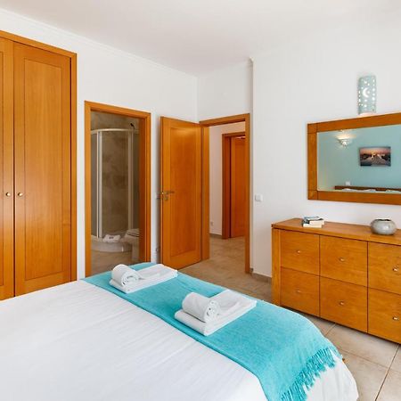 אולוס די אגווה Falesia Beach Villa By The Portuguese Butler מראה חיצוני תמונה