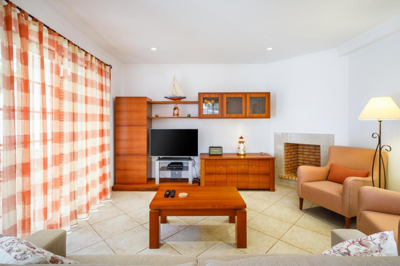 אולוס די אגווה Falesia Beach Villa By The Portuguese Butler מראה חיצוני תמונה