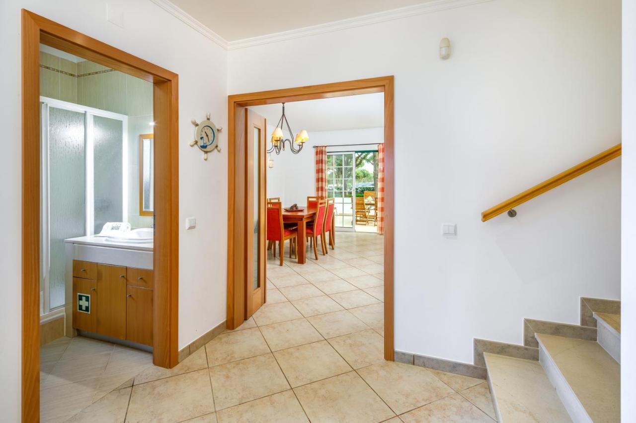 אולוס די אגווה Falesia Beach Villa By The Portuguese Butler מראה חיצוני תמונה