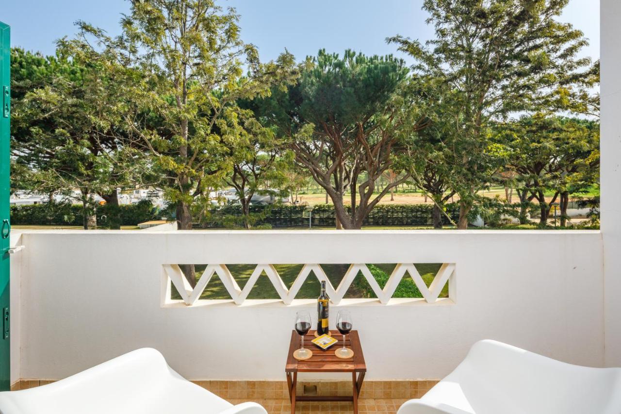 אולוס די אגווה Falesia Beach Villa By The Portuguese Butler מראה חיצוני תמונה