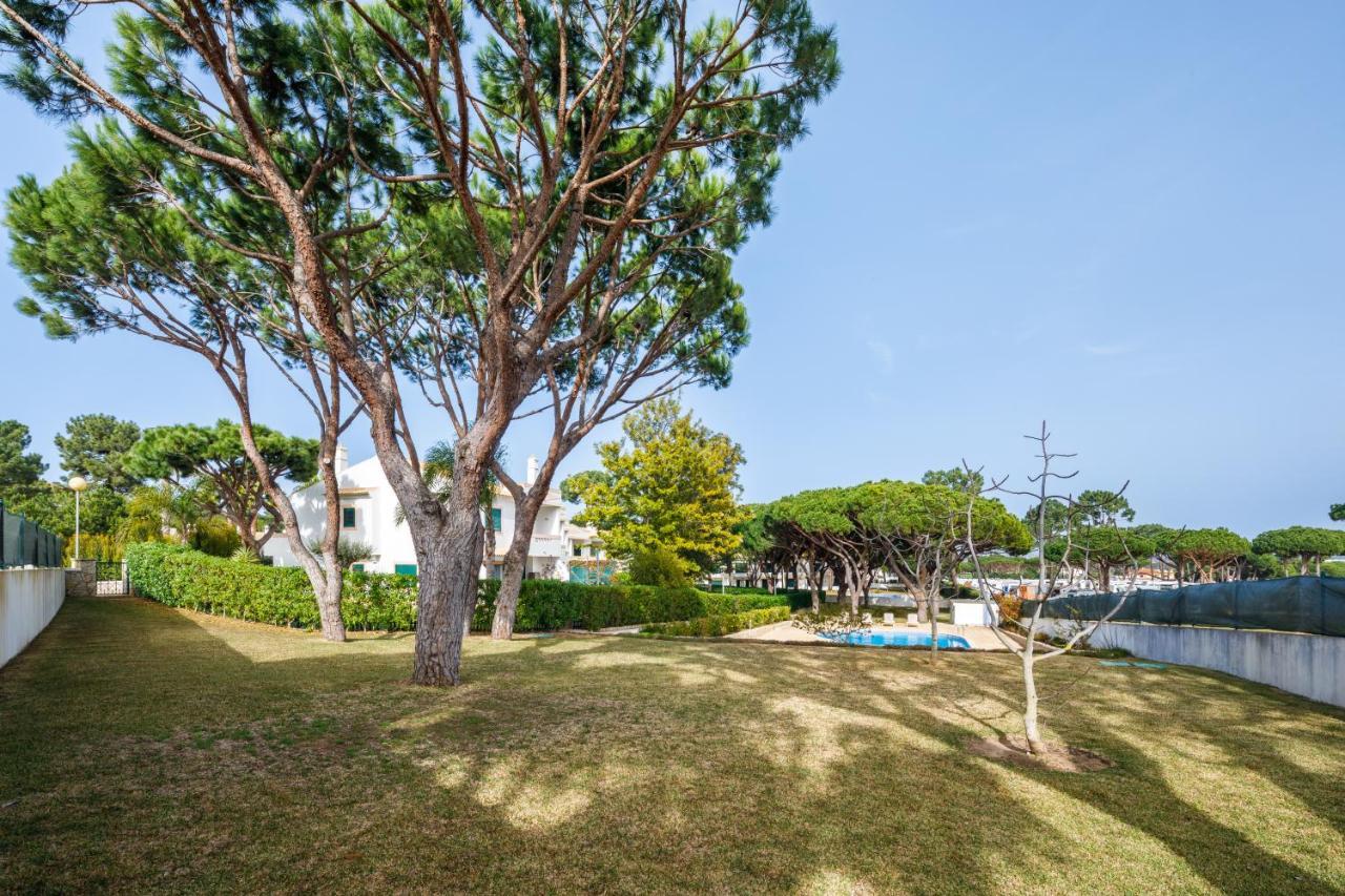 אולוס די אגווה Falesia Beach Villa By The Portuguese Butler מראה חיצוני תמונה